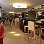 Mercure Centre Plaza Republique 4*