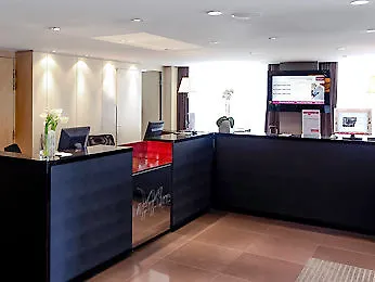 里昂中心共和广场美居酒店