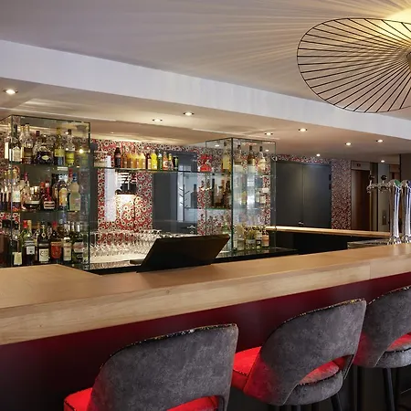 Mercure Centre Plaza Republique Hotel