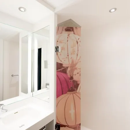 Mercure Centre Plaza Republique Hotel