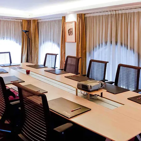 Mercure Centre Plaza Republique 호텔 4*