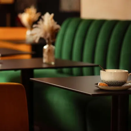 Mercure Centre Plaza Republique Hotel 4*