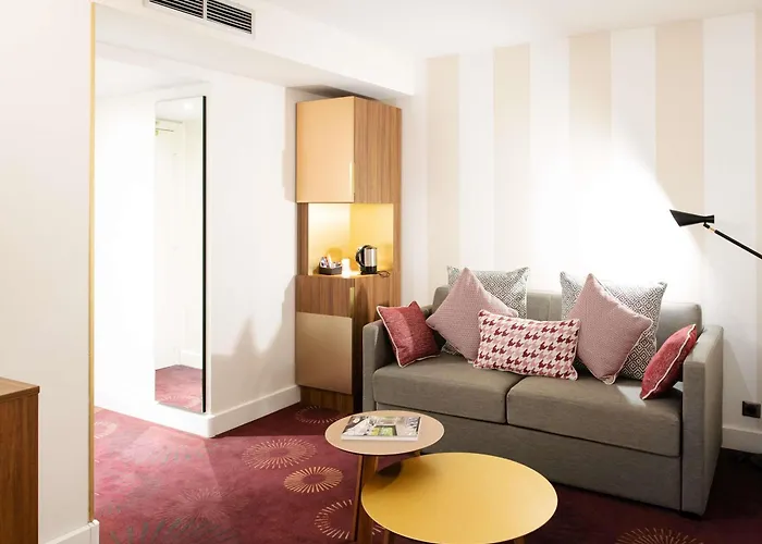 Hotel Mercure Centre Plaza Republique