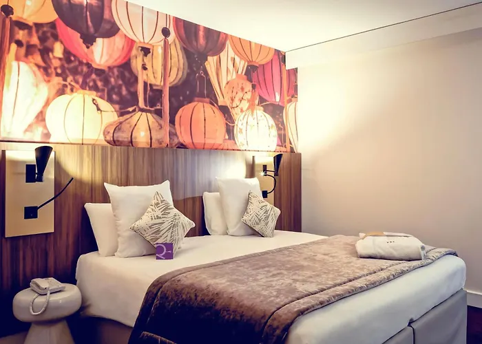 Mercure Centre Plaza République Hotel 4*