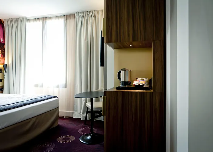 Hotel Mercure Centre Plaza République