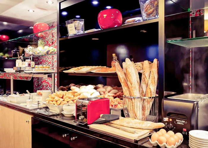 Hotel Mercure Centre Plaza Republique 4*