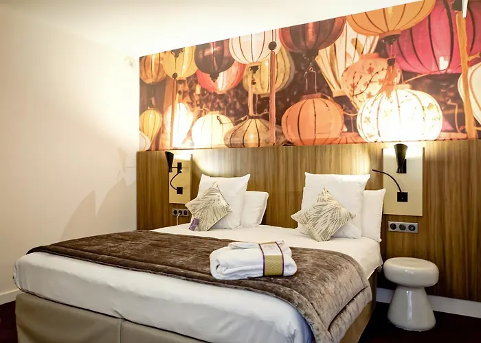 Mercure Centre Plaza Republique Hotel 4*