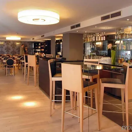 Mercure Centre Plaza Republique Отель 4*