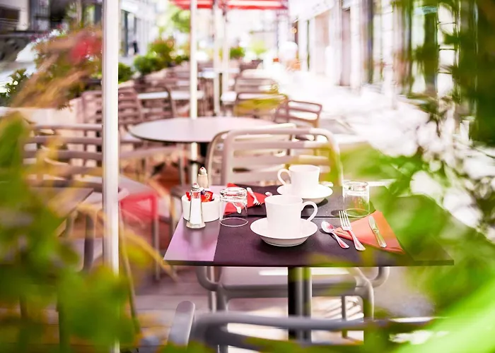 Hotel Mercure Centre Plaza République 4*